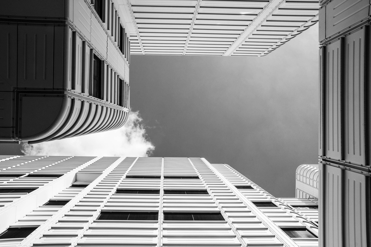 Inside building a simple archive: notes, examples and checks